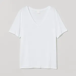 تی شرت آستین کوتاه زنانه اچ اند ام مدل 0976661003