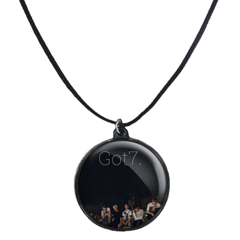 گردنبند پرمانه طرح GOT7 کد pmb.19155 مدل دو طرفه گردنبند پرمانه طرح GOT7 کد pmb.19155 مدل دو طرفه