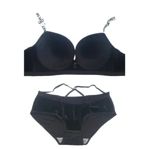 ست شورت و سوتین زنانه مدل مخمل آسیا