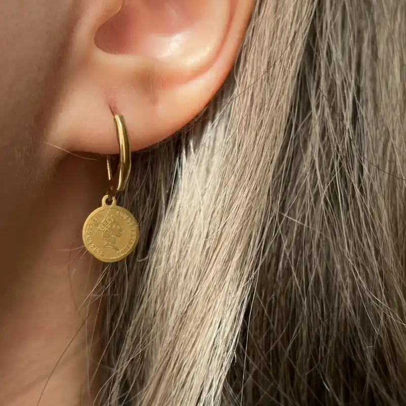 گوشواره زنانه مدل سکه الیزابت