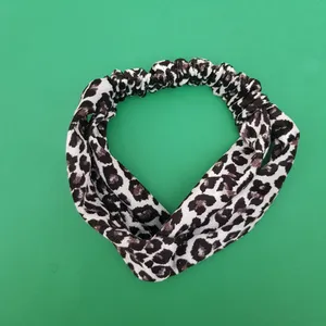 هدبند زنانه مدل پلنگی 01