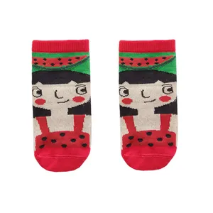 جوراب دخترانه ال سون مدل یلدا کد PH589