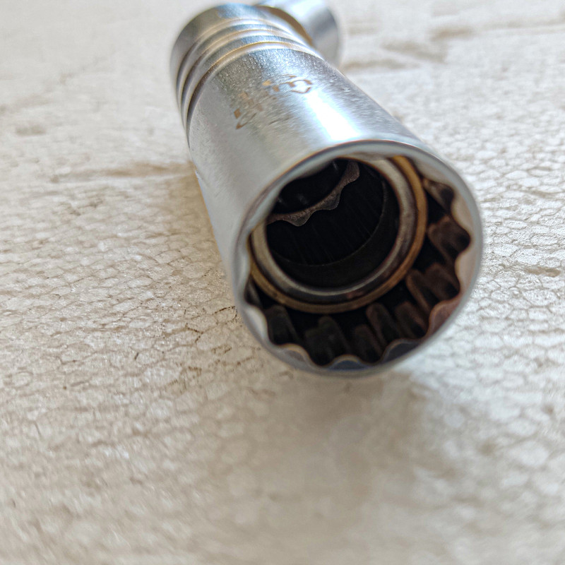 آچار بکس شمع مدل مگنتی کد DZ 014 سایز 14 میلی متر