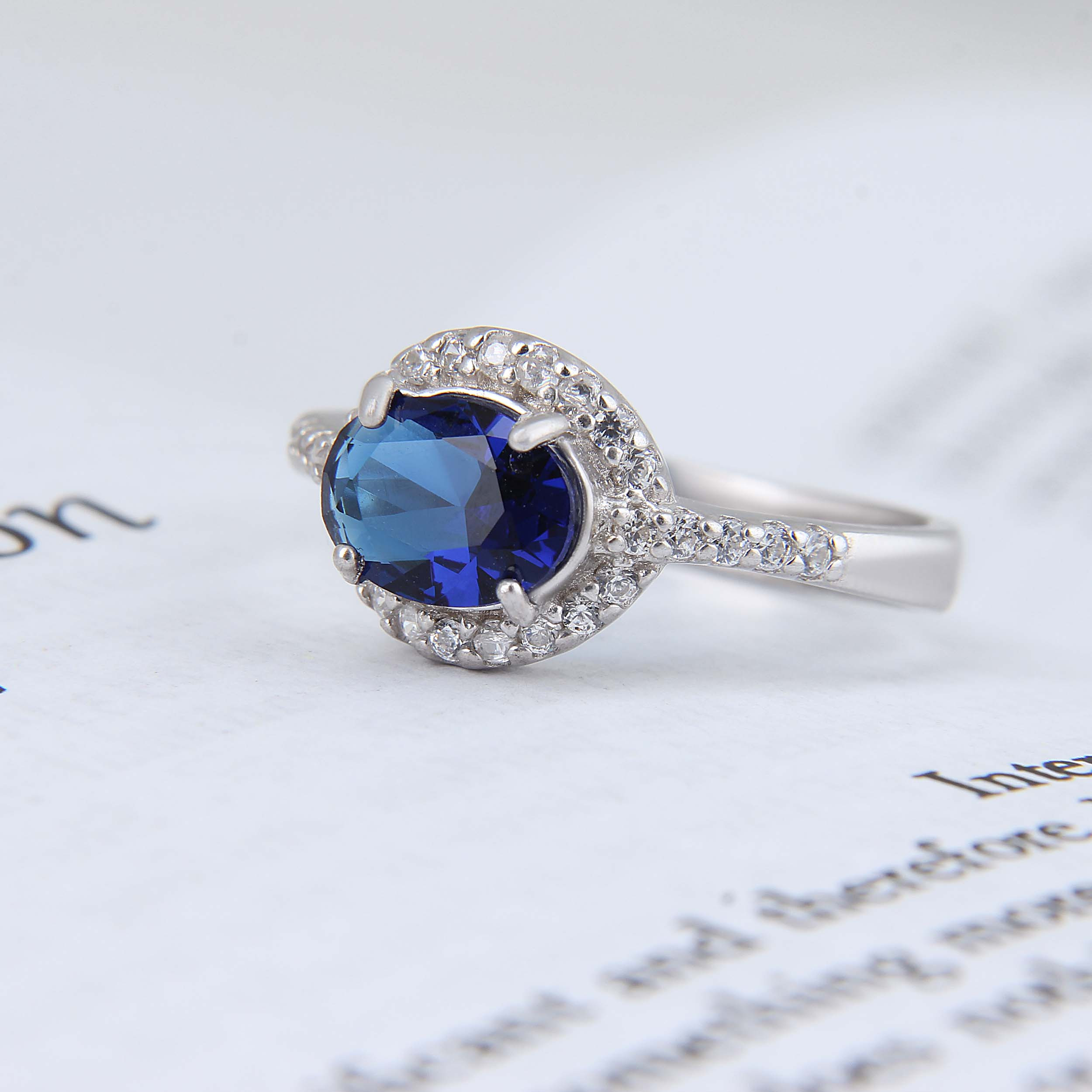 انگشتر نقره زنانه بازرگانی میلادی مدل سنگ کوارتز کد AWR_1064