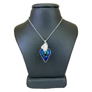 گردنبند نقره زنانه سواروسکی مدل بال و قلب کد 300030