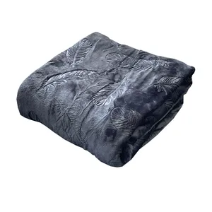 پتو مسافرتی لومانا مدل Feather سایز 210x220 سانتی متر