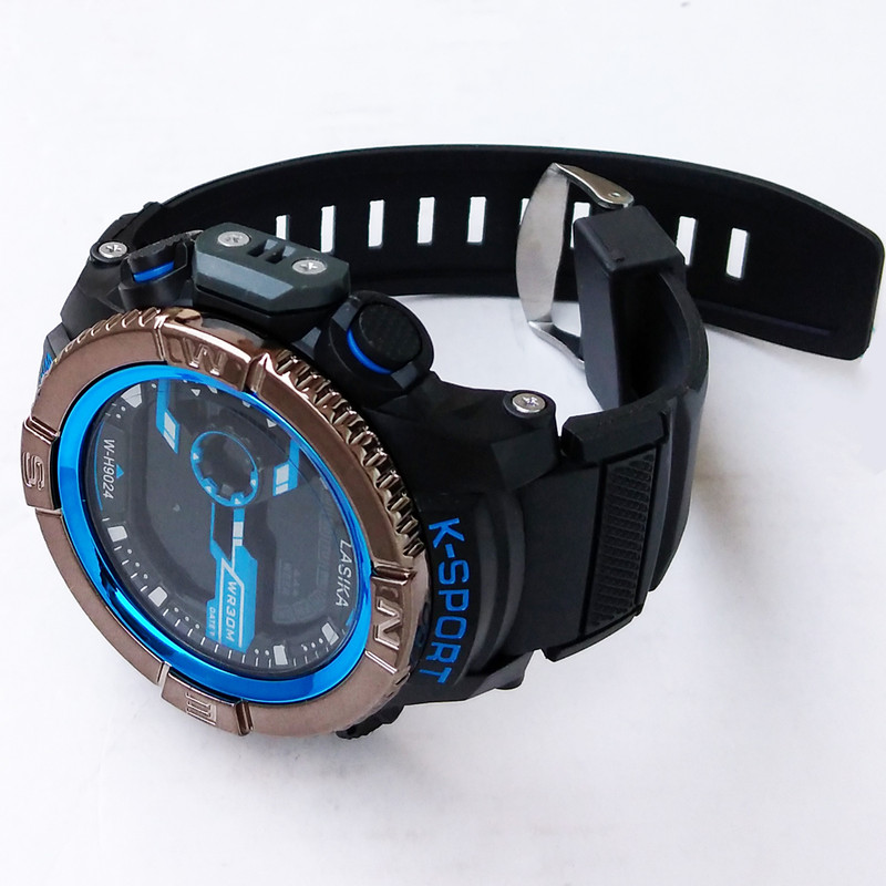 ساعت مچی دیجیتال مردانه مدل SPORT چراغدار کرنومتردار ضدآب کد 573 ساعت مچی دیجیتال مردانه مدل SPORT چراغدار کرنومتردار ضدآب کد 573