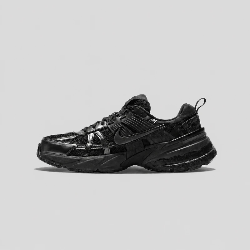 کفش پیاده‌روی زنانه نایکی مدل V2k Run . HJ4497-007