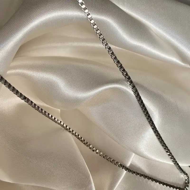 زنجیر زنانه استینلس استیل مدل ونیزی کد j10