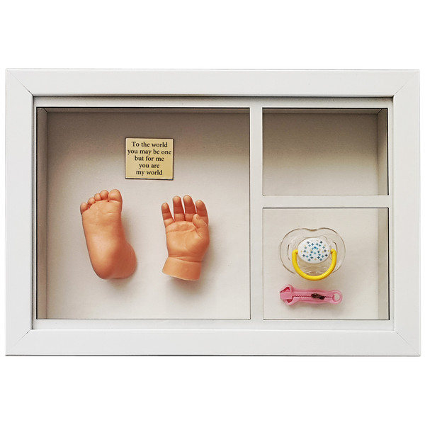 قاب عکس کودک مدل تندیس دست و پا و وسایل نوزادی