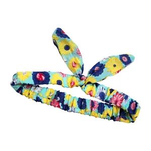 هدبند دخترانه مدل خرگوشی طرح گل بابونه كد PRC203