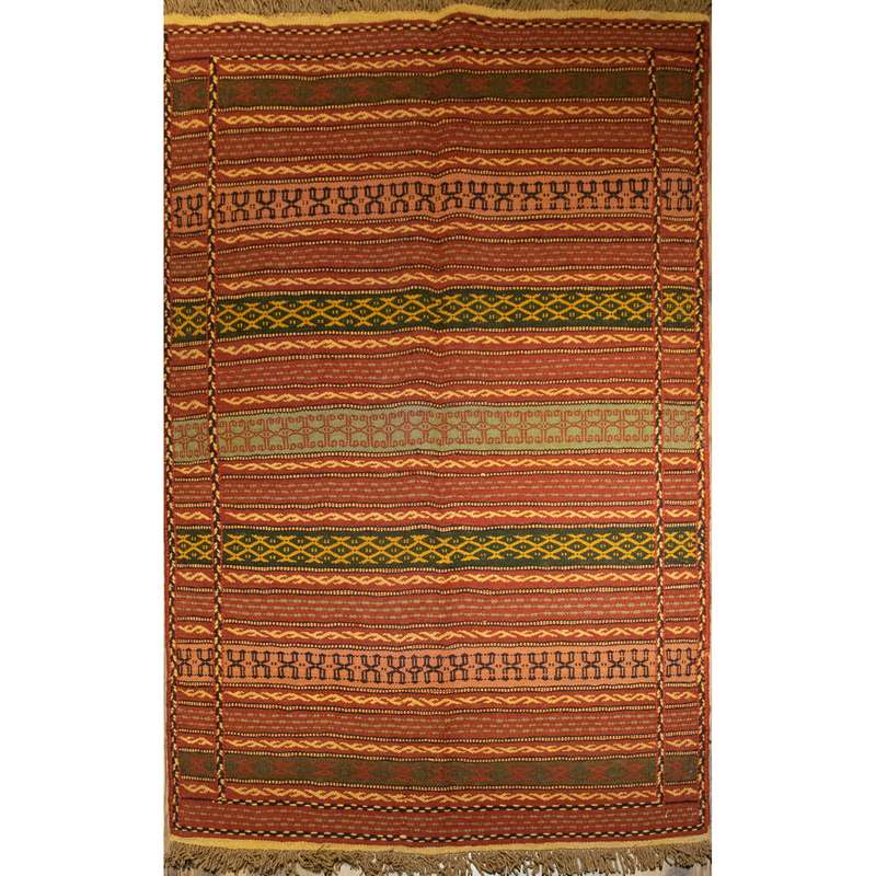 گلیم دستباف یک و نیم متری مدل کلات خراسان