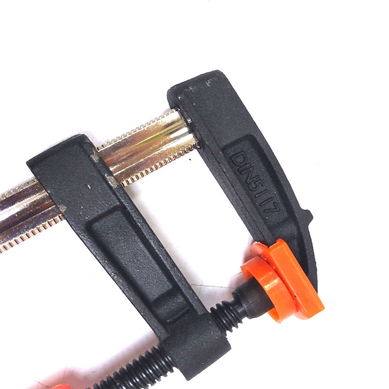 گیره پیچ دستی موبینس مدل 250x50 کد DIN5117