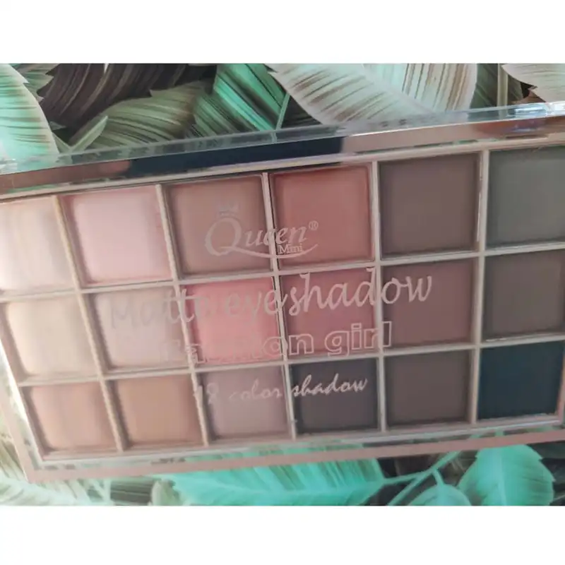 پالت سایه چشم کویین مینی مدل MATTE 18 شماره 02