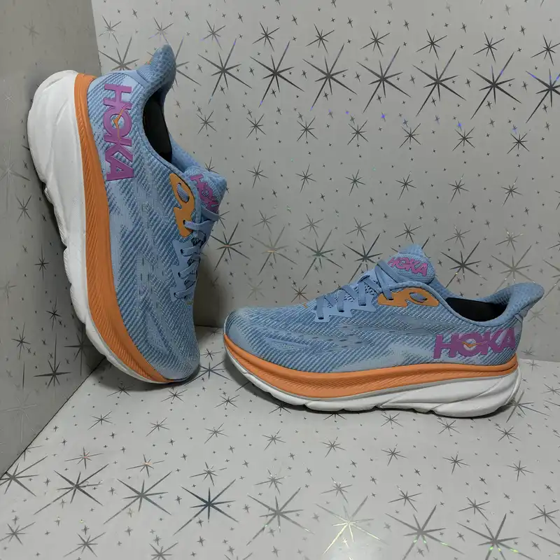 کفش پیاده روی هوکا مدل clifton 9