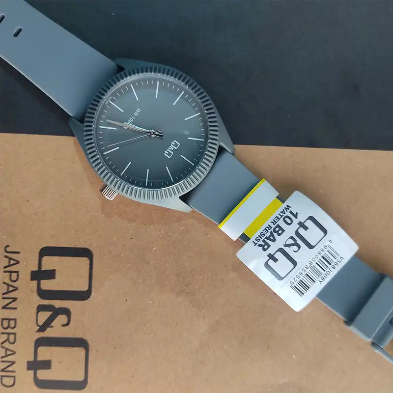 ساعت مچی عقربه ای کیو اند کیو مدل VS68J008Y