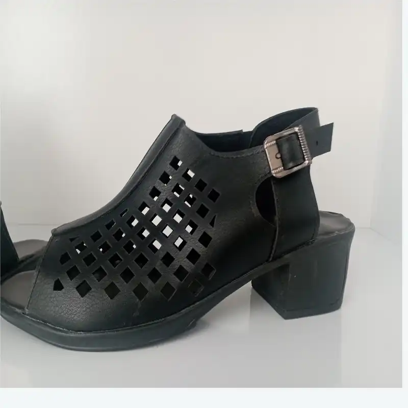 صندل زنانه مدل بغل سگک کد 97