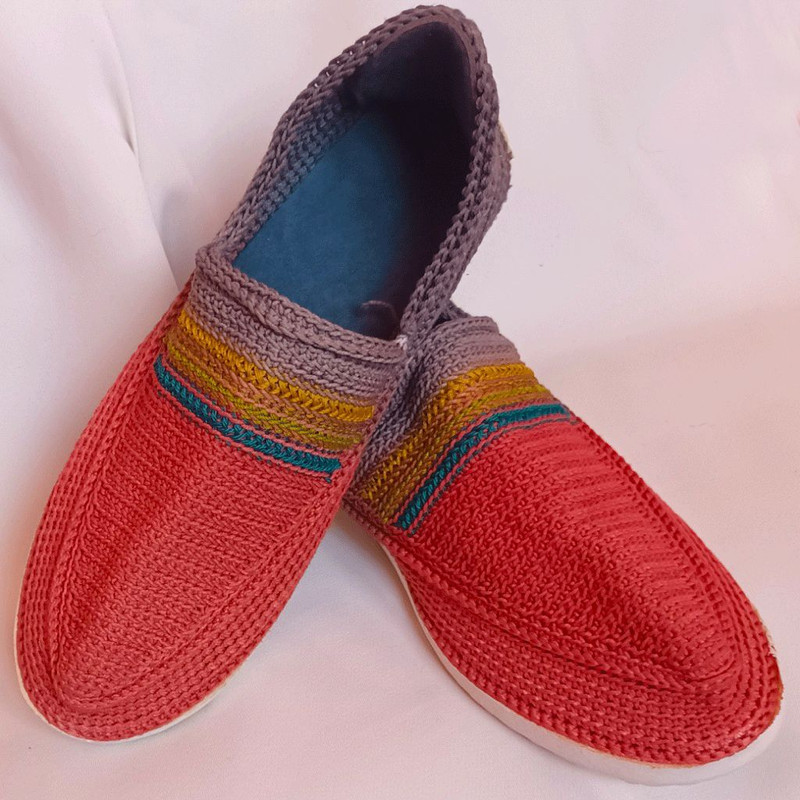 گیوه دست‌دوز زنانه مدل SMK38