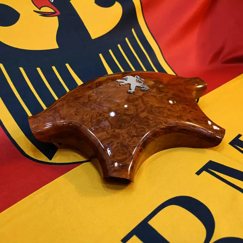 قاب وسط غربیلک فرمان خودرو مدل CHOB01 مناسب برای پژو پارس