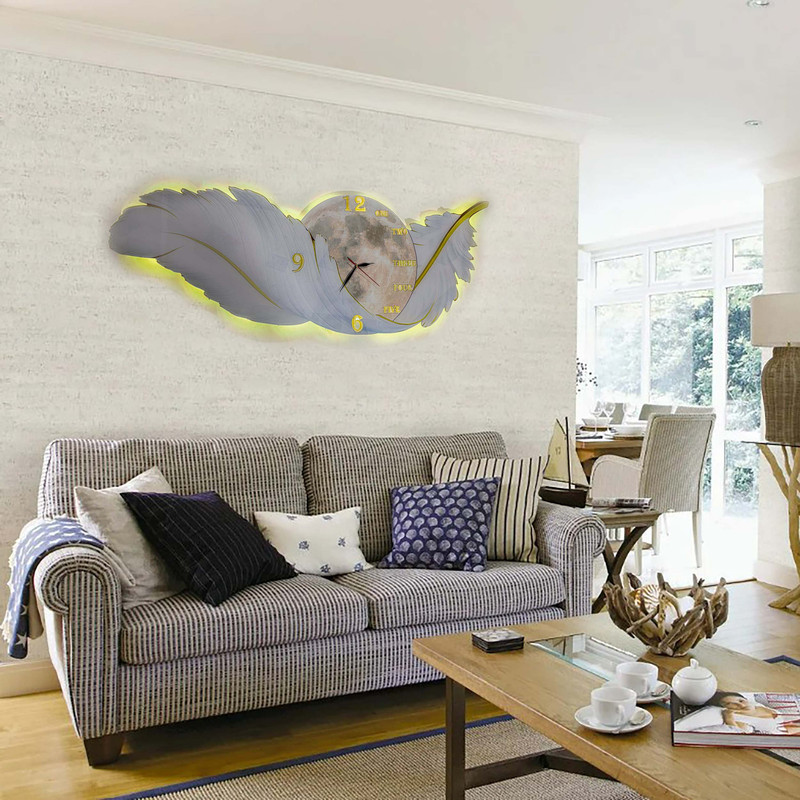 ساعت دیواری مدل پر طرح ماه