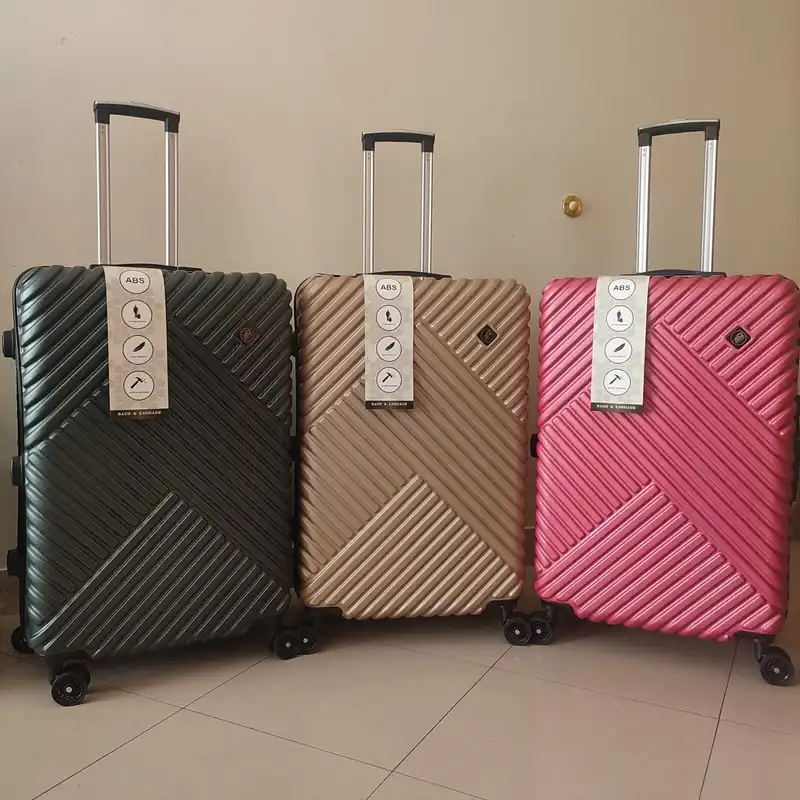 چمدان ام آر مدل h330 سایز متوسط