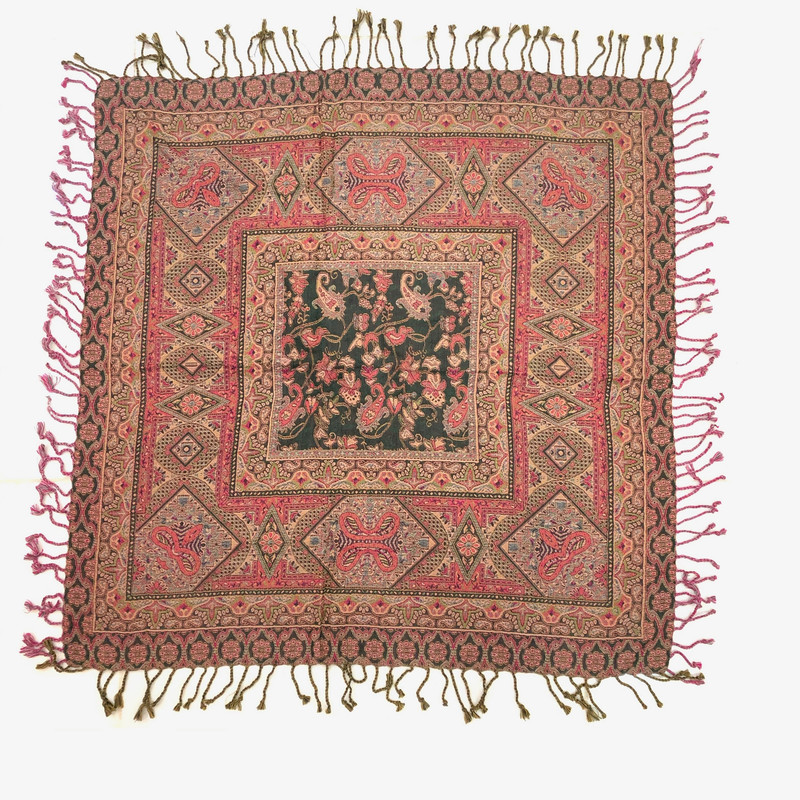 رومیزی مدل سنتی ارغوان