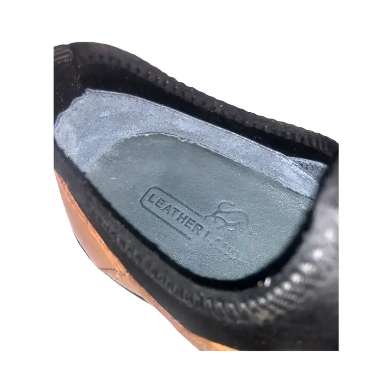 کفش روزمره زنانه سرزمین چرم مدل 1676