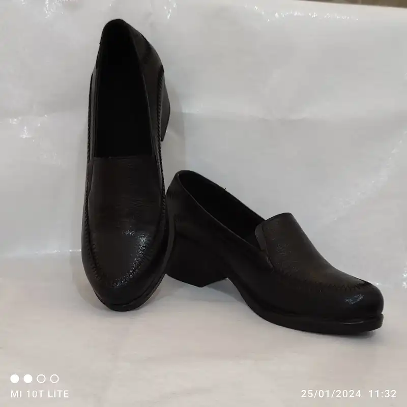 کفش زنانه مدل کلارا