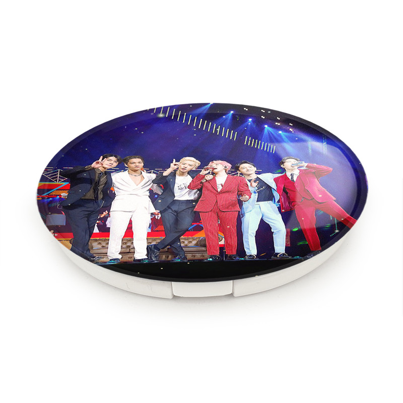 آینه جیبی خندالو طرح گروه اکسو EXO مدل تاشو کد 13647 آینه جیبی خندالو طرح گروه اکسو EXO مدل تاشو کد 13647