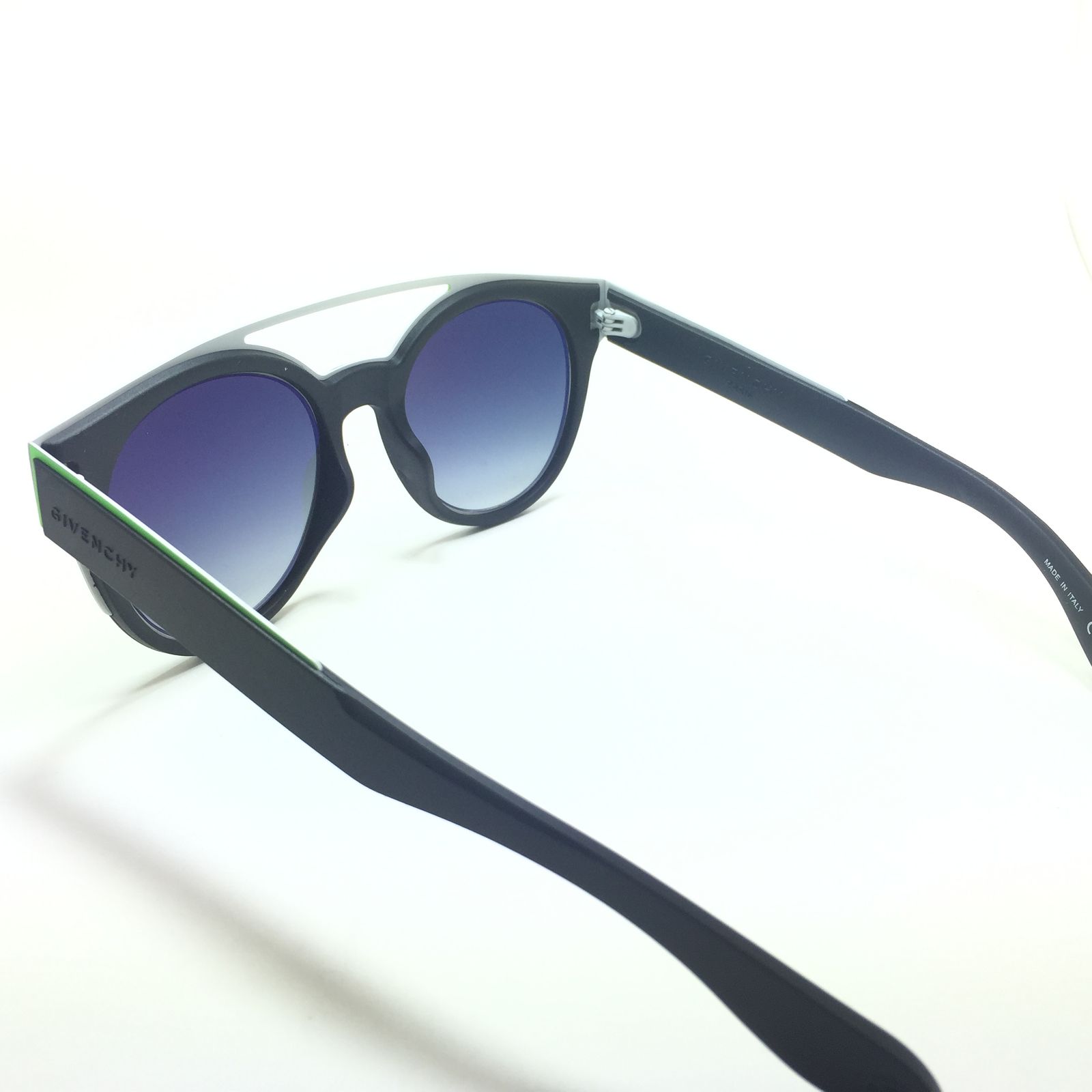 عینک آفتابی ژیوانشی مدل V 7017 S -  - 6