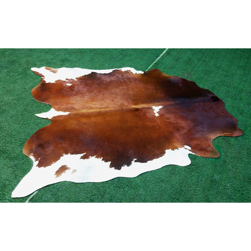 فرش پوست مدل Ayrshire cattle