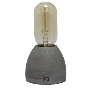 چراغ رومیزی مدل YNP405