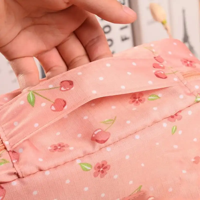 کیف لوازم آرایش زنانه مدل Cherry