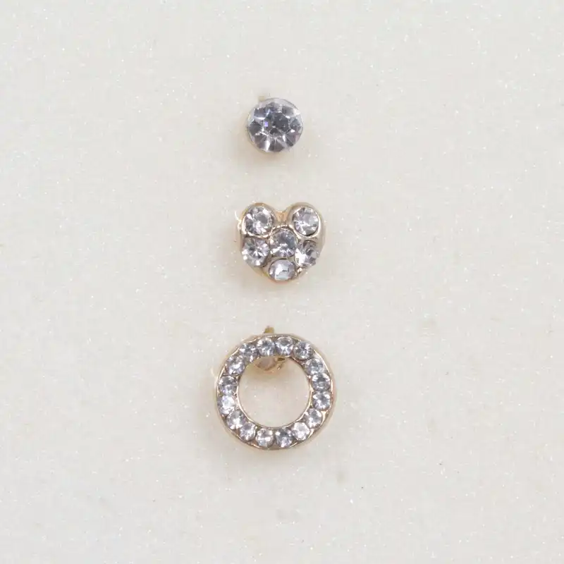 گوشواره زنانه مدل آریا میخی کد 29 مجموعه سه عددی