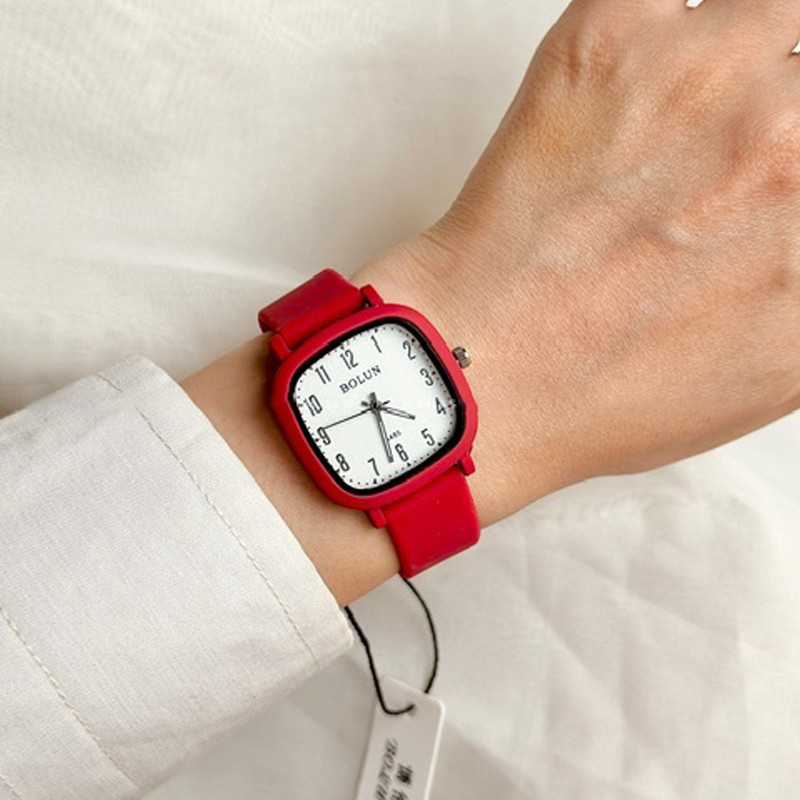 ساعت مچی عقربه ای دخترانه بولون مدل 5892L