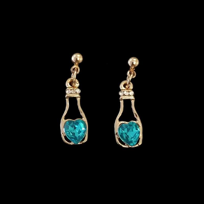 گوشواره زنانه مدل فانتزی نگین دار