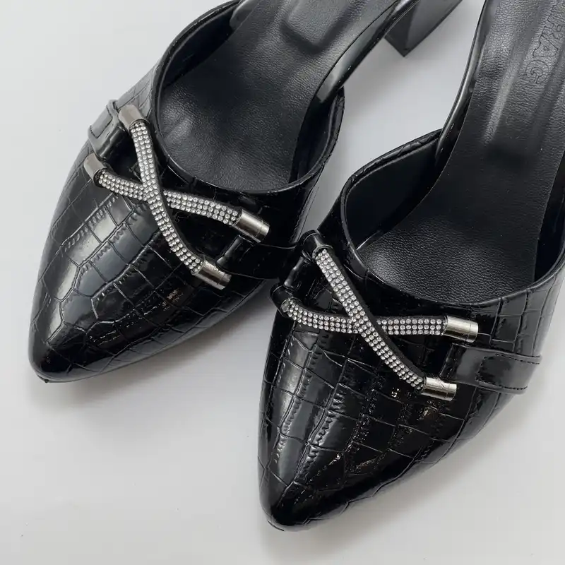 صندل زنانه مدل نگینی