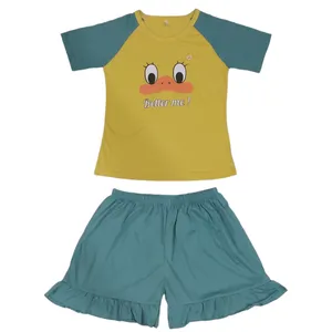 ست تی شرت آستین کوتاه و شلوارک زنانه مدل اردک