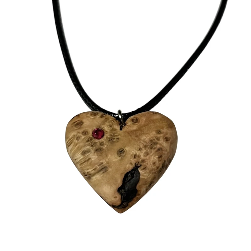 گردنبند زنانه مدل چوبی دستساز قلبی