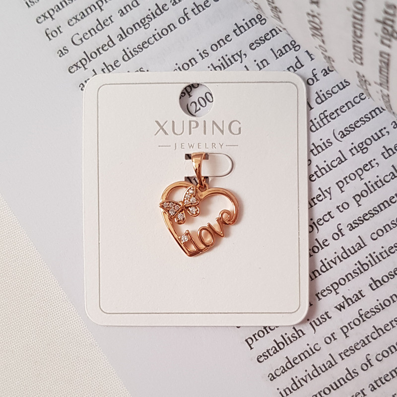 آویز گردنبند زنانه ژوپینگ مدل قلب پروانه نگینی کد 130 آویز گردنبند زنانه ژوپینگ مدل قلب پروانه نگینی کد 130