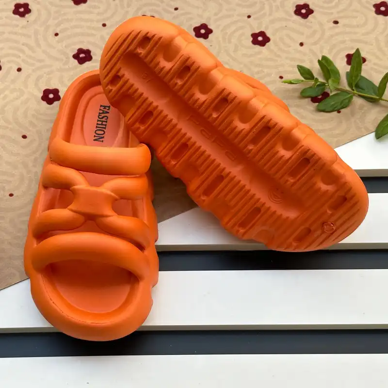 دمپایی زنانه پاپا مدل پرن کد ong