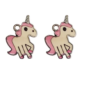 آویز گردنبند مدل اسب تک شاخ کد AG 374  بسته 2 عددی