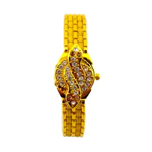 ساعت مچی عقربه ای زنانه والار مدل دستبندی دربدار نگیندار کد G-12