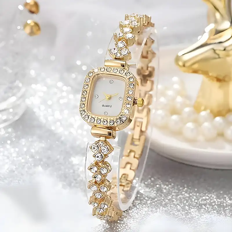 ساعت مچی عقربه ای زنانه مدل رویال نگین دار 2