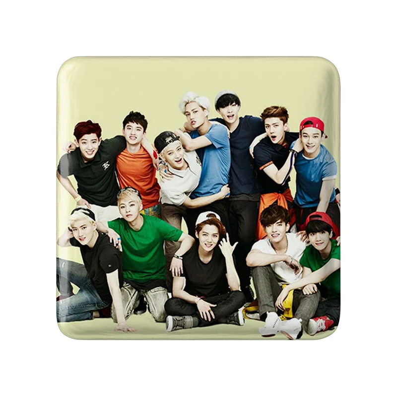 مگنت خندالو مدل گروه اکسو EXO کد 13660
