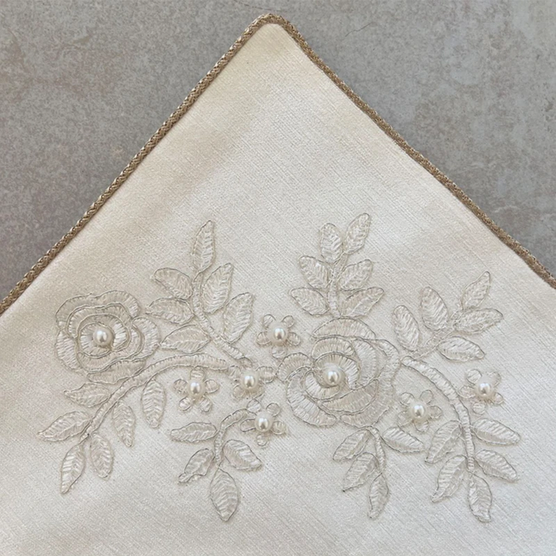 عکس شماره 3 : جانماز صفاهوم مدل گیپور طرح تالیا ساده