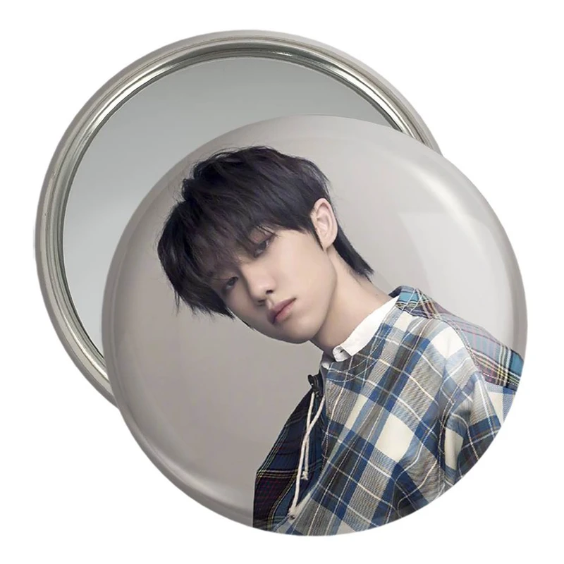 آینه جیبی خندالو مدل دی ایت گروه سونتین Seventeen  کد 21546