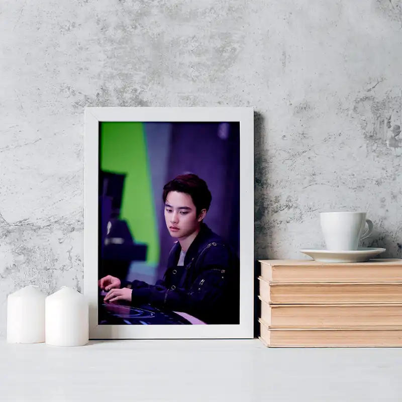 تابلو خندالو مدل کیونگسو گروه اکسو EXO کد 16819