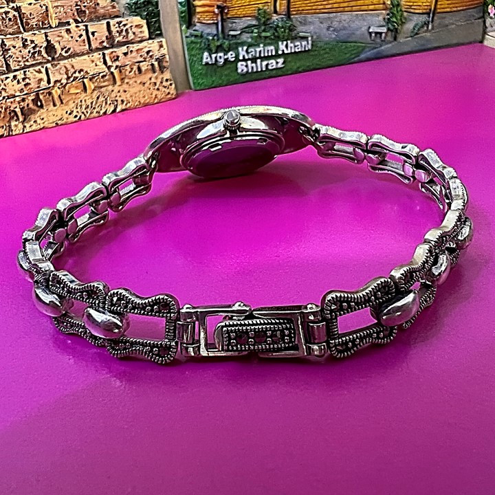 ساعت مچی عقربه ای نقره زنانه اچ اف مدل glsr-1071 ساعت مچی عقربه ای نقره زنانه اچ اف مدل glsr-1071