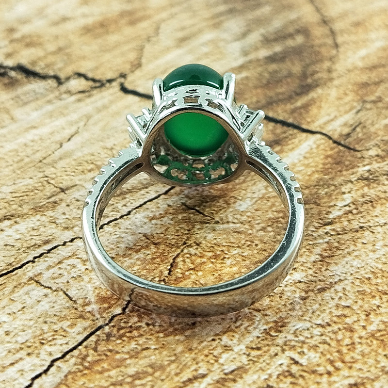 انگشتر نقره زنانه سلین کالا مدل عقیق یشم کد 59 انگشتر نقره زنانه سلین کالا مدل عقیق یشم کد 59